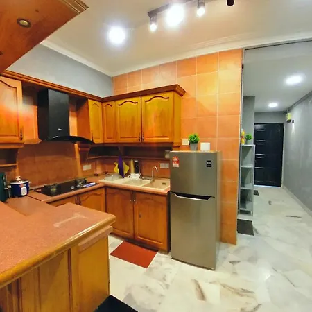10Pax Gfloor 2R2B Dual-Key Doorstep To Beach, Free Bbq Set, Wifi, 50