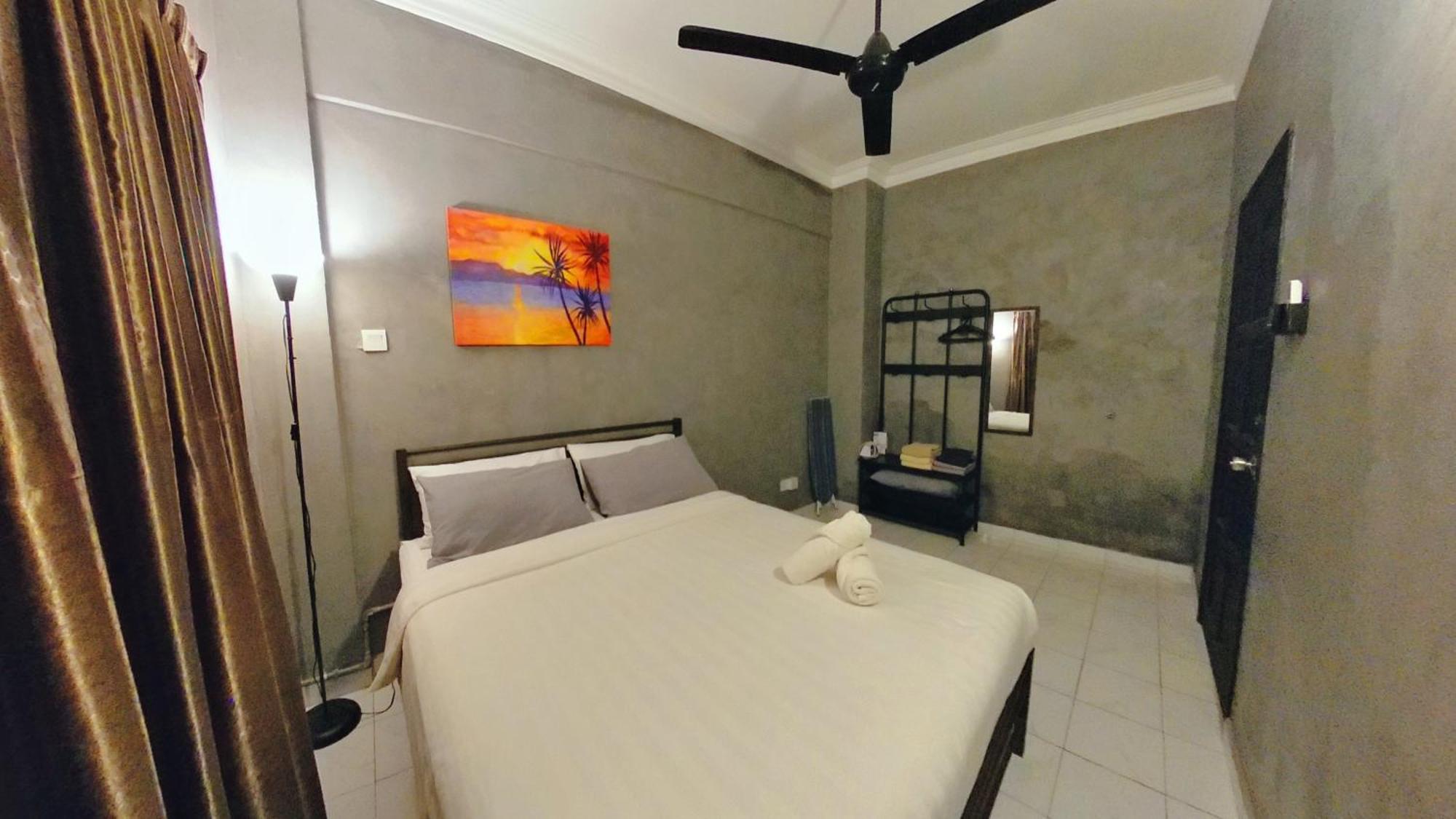 10pax Gfloor 2r2b Dual-key Doorstep To Beach, Free Bbq Set, Wifi, 50